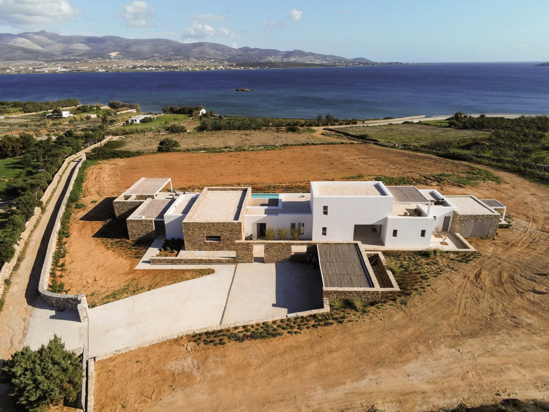 Reground-azure_villa2