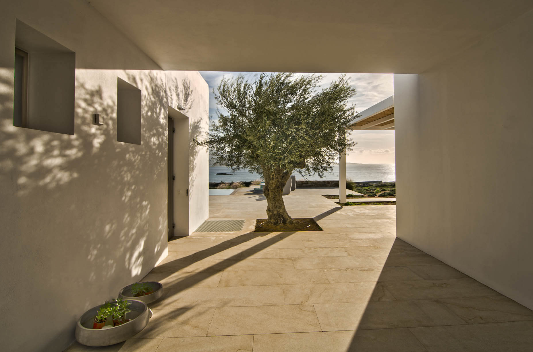 Reground-azure_villa3